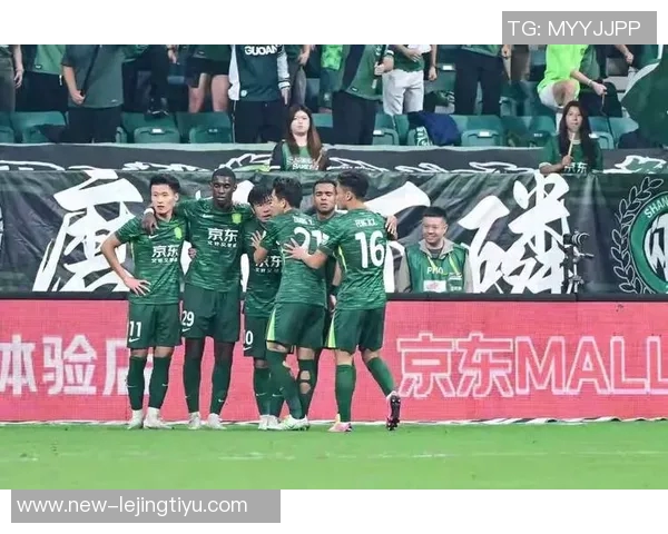 北京国安出征天津备战热身赛即将打响期待精彩对决 北京国安出征天津备战热身赛即将打响期待精彩对决