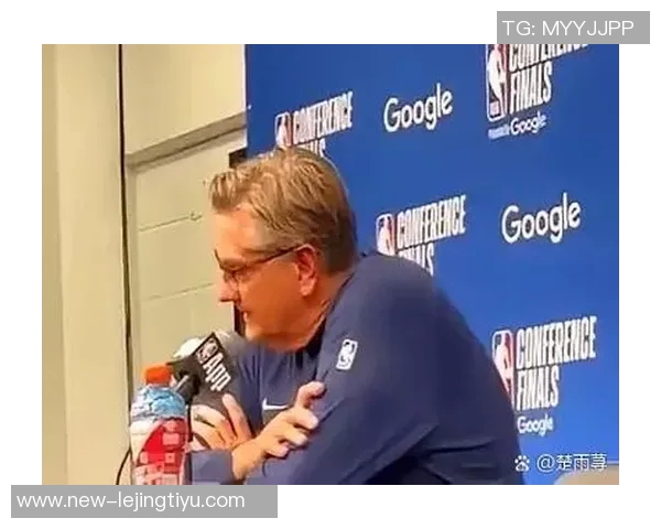 芬奇赞兰德尔吸引防守能力出色助攻12次展现团队配合精神 芬奇赞兰德尔吸引防守能力出色助攻12次展现团队配合精神